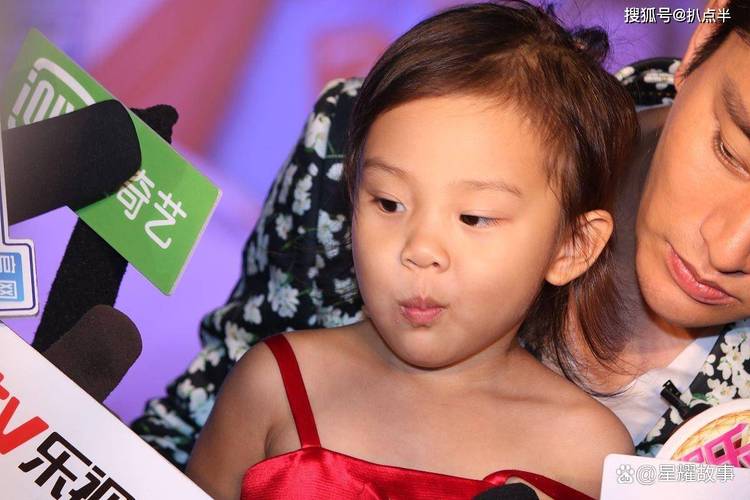 新澳今日图片分析:小沈阳女儿出道照